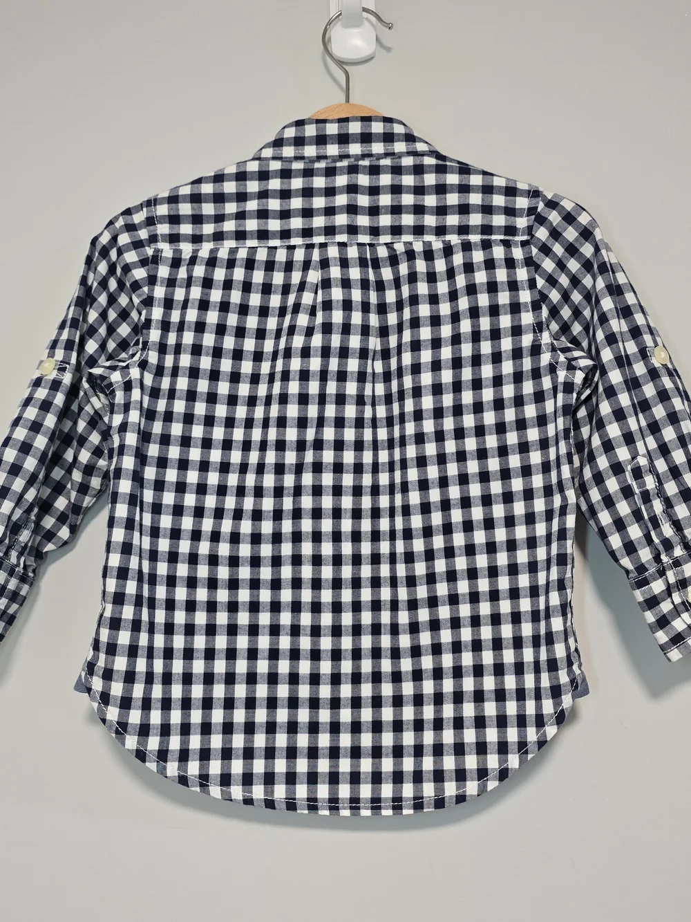 GAP button down